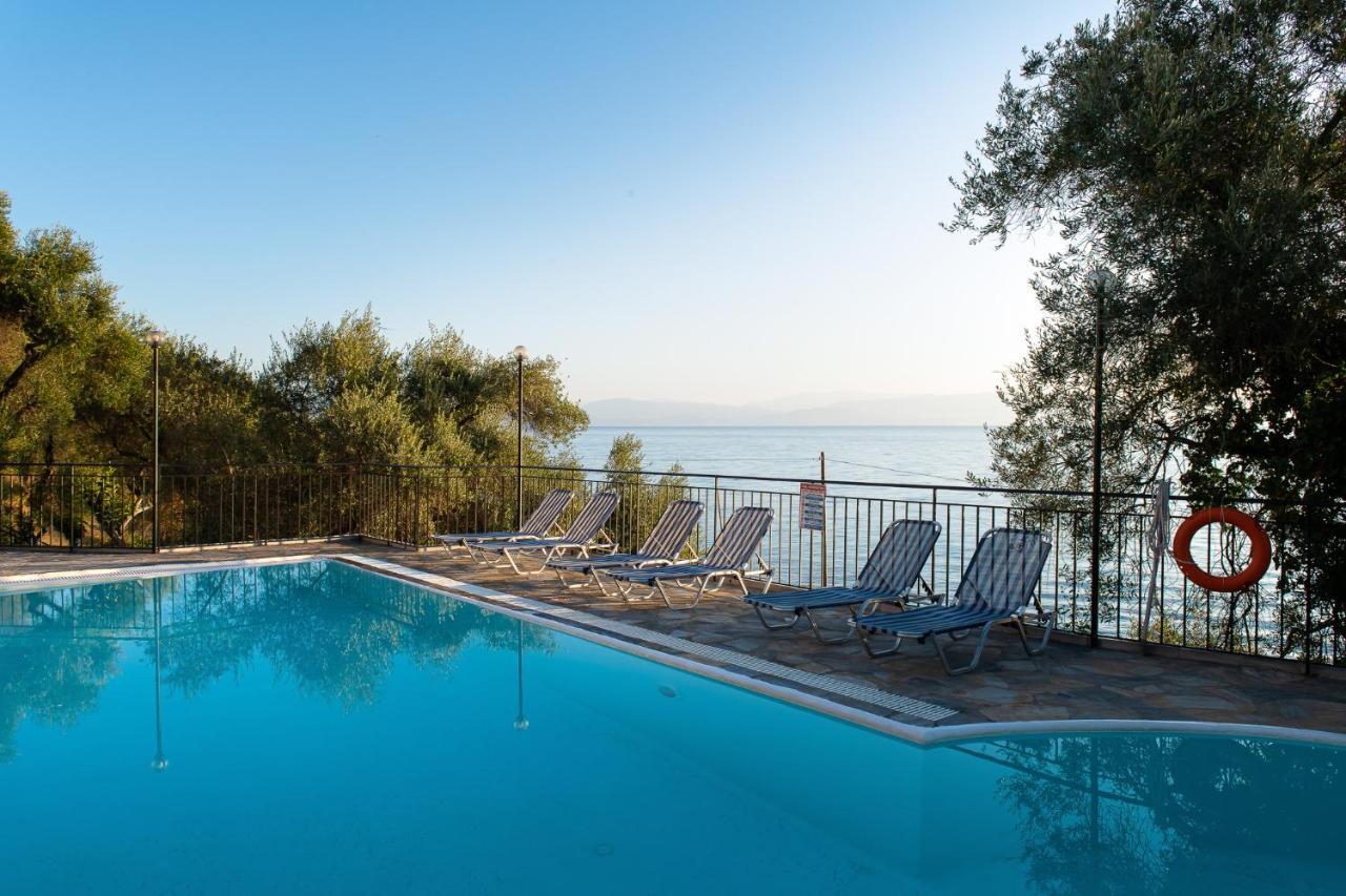 Dimitra * Benitses (Corfu)