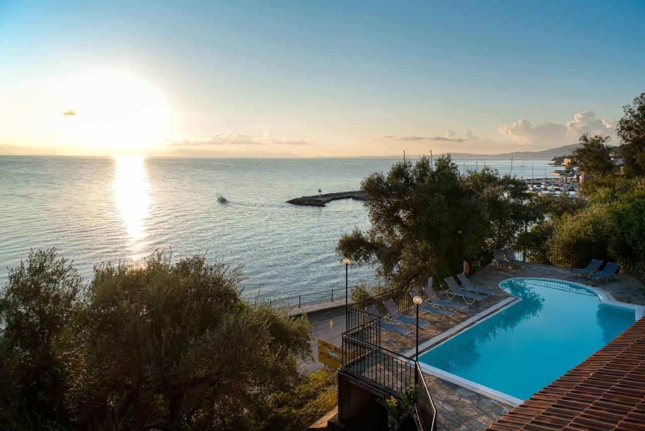 Dimitra * Benitses (Corfu)